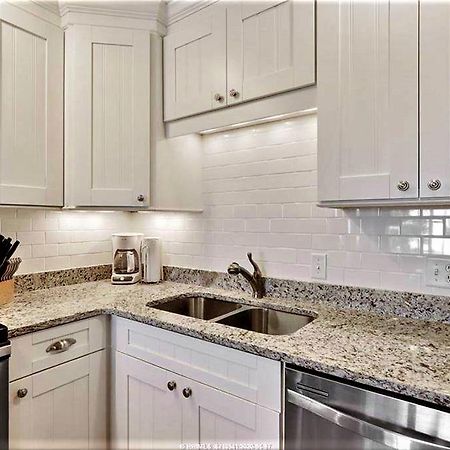 Direct Oceanfront Private Villa Overlooking Pool/Beach - South Forest Beach - Right Next To Coligny Plaza Hilton Head Island Bagian luar foto